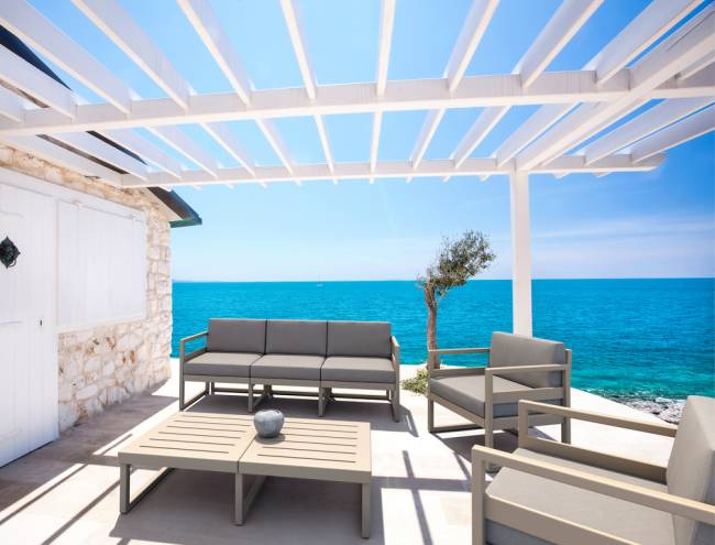 Комплект пластиковой мебели Mykonos XL бежевый, светло-коричневый Комплект пластиковой мебели Mykonos XL бежевый, светло-коричневый