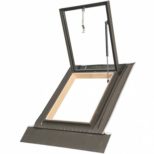 Мансардное окно FAKRO WGI, дерево Мансардное окно FAKRO WGI, дерево