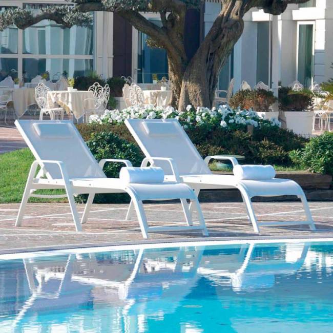 Шезлонг-лежак металлический Leisure 2080х720х400 мм Шезлонг-лежак металлический Leisure 2080х720х400 мм