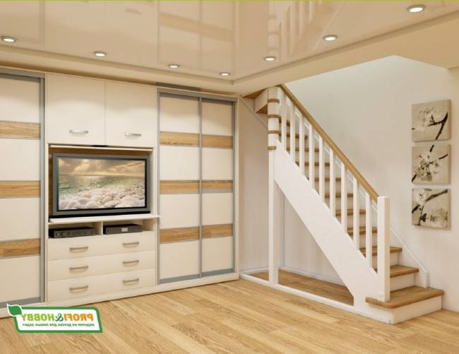 Деревянная лестница ЛС-215м под покраску Деревянная лестница ЛС-215м под покраску